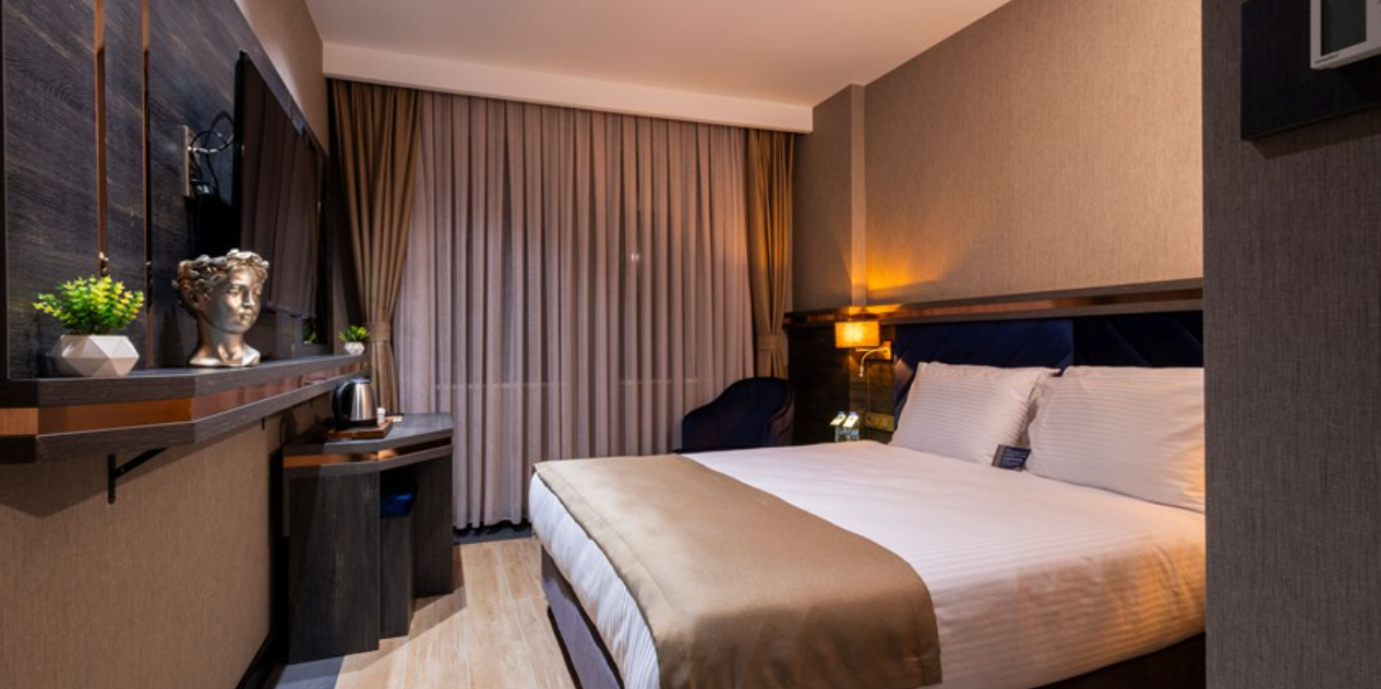 Westdoor Hotel