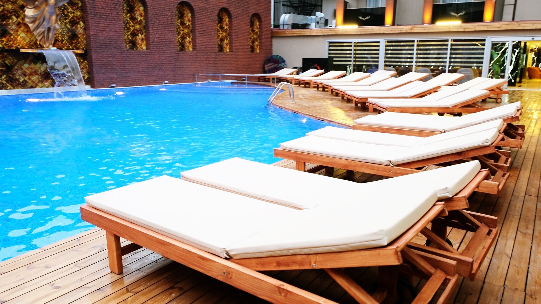 Duqqan Deluxe Hotel · 25