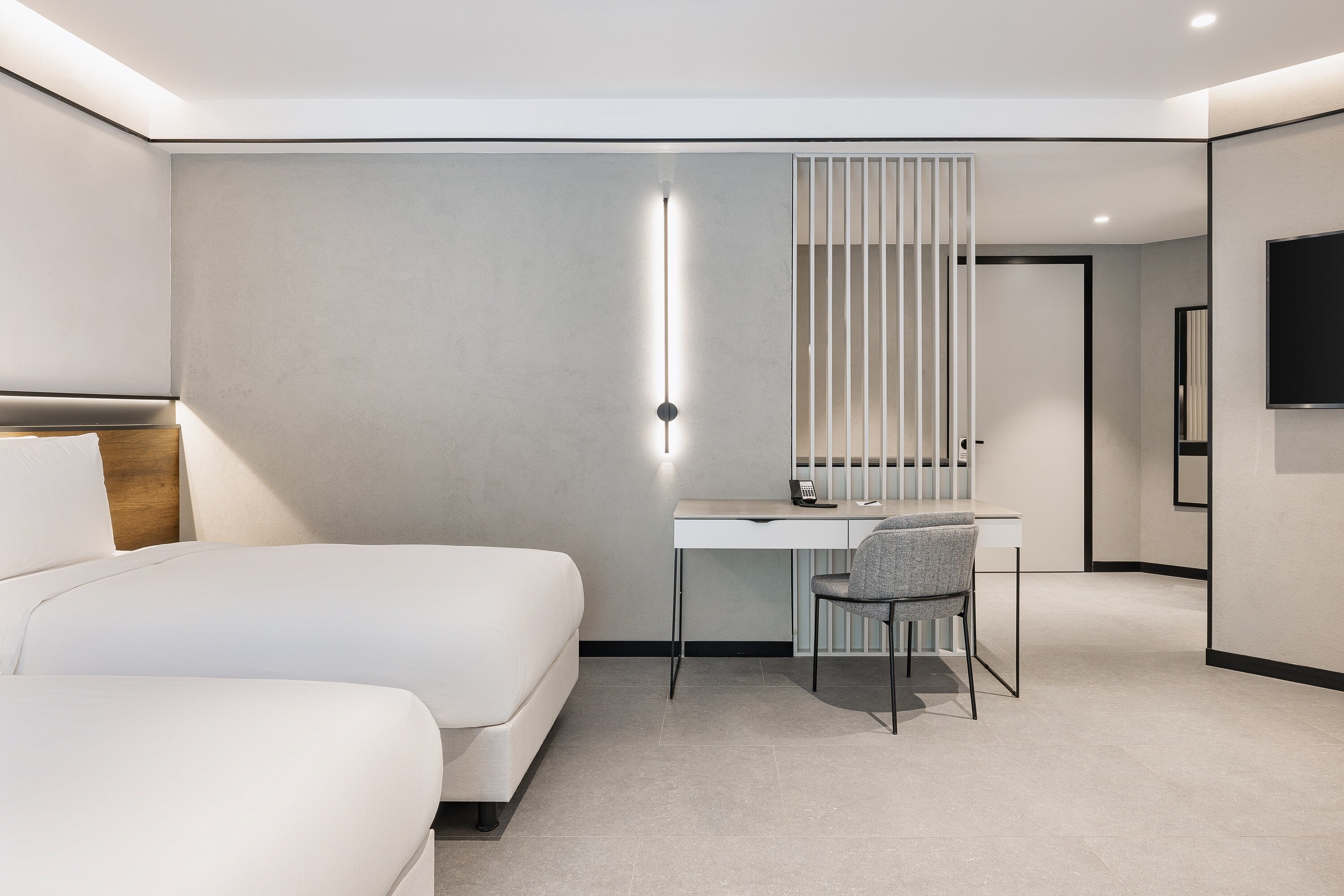 INVENTIST Hotel Sports Academy · 42