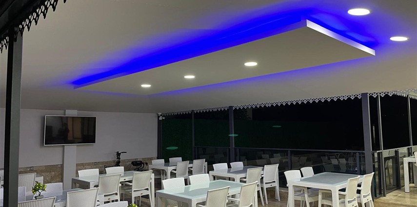 Jest Otel