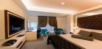 Blueberry Boutique Hotel · 69