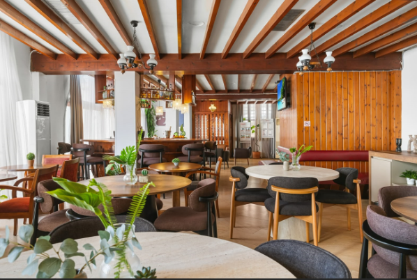 The British Hotel