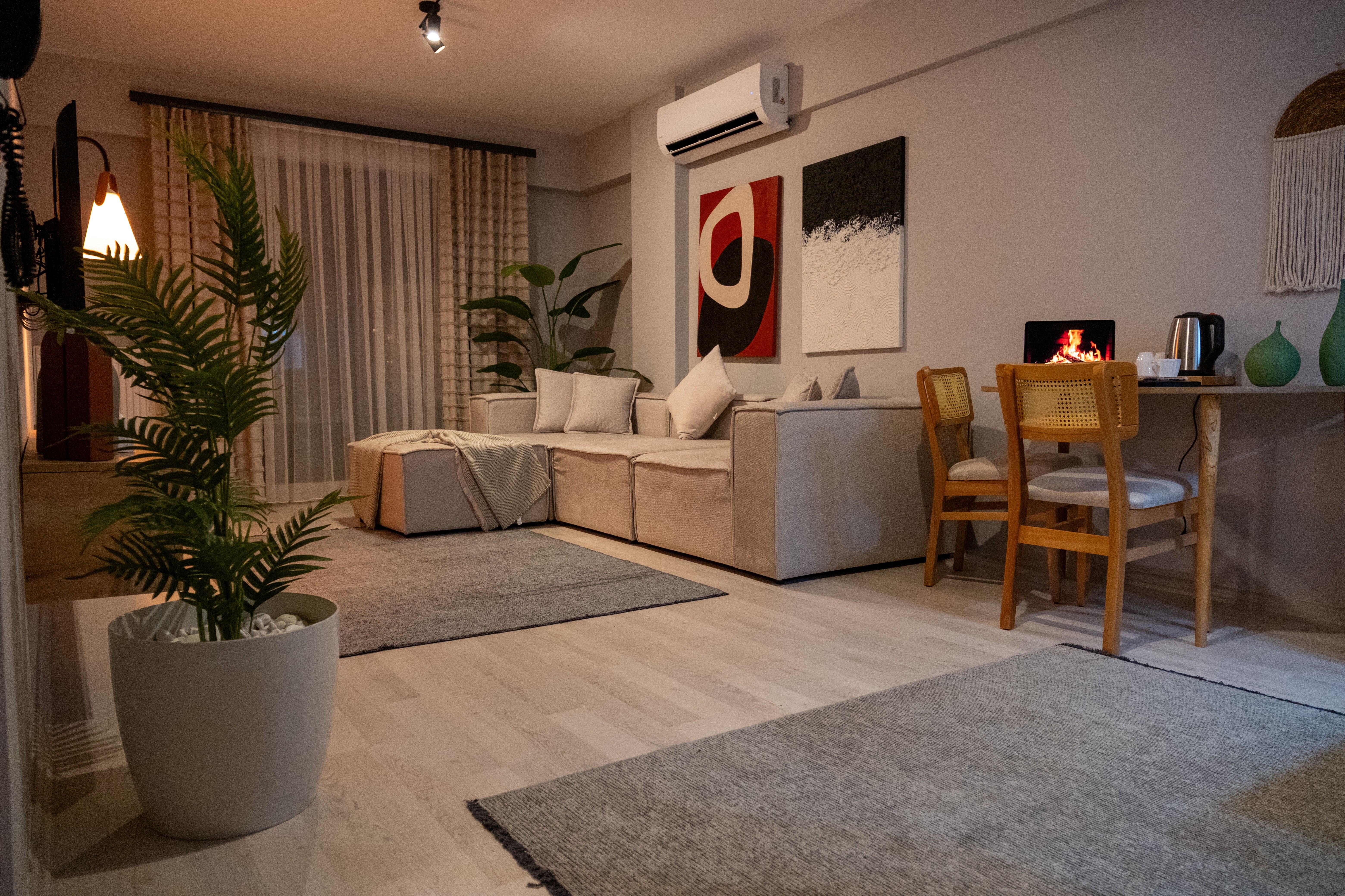 1+1 Suit Oda Deniz Manzaralı