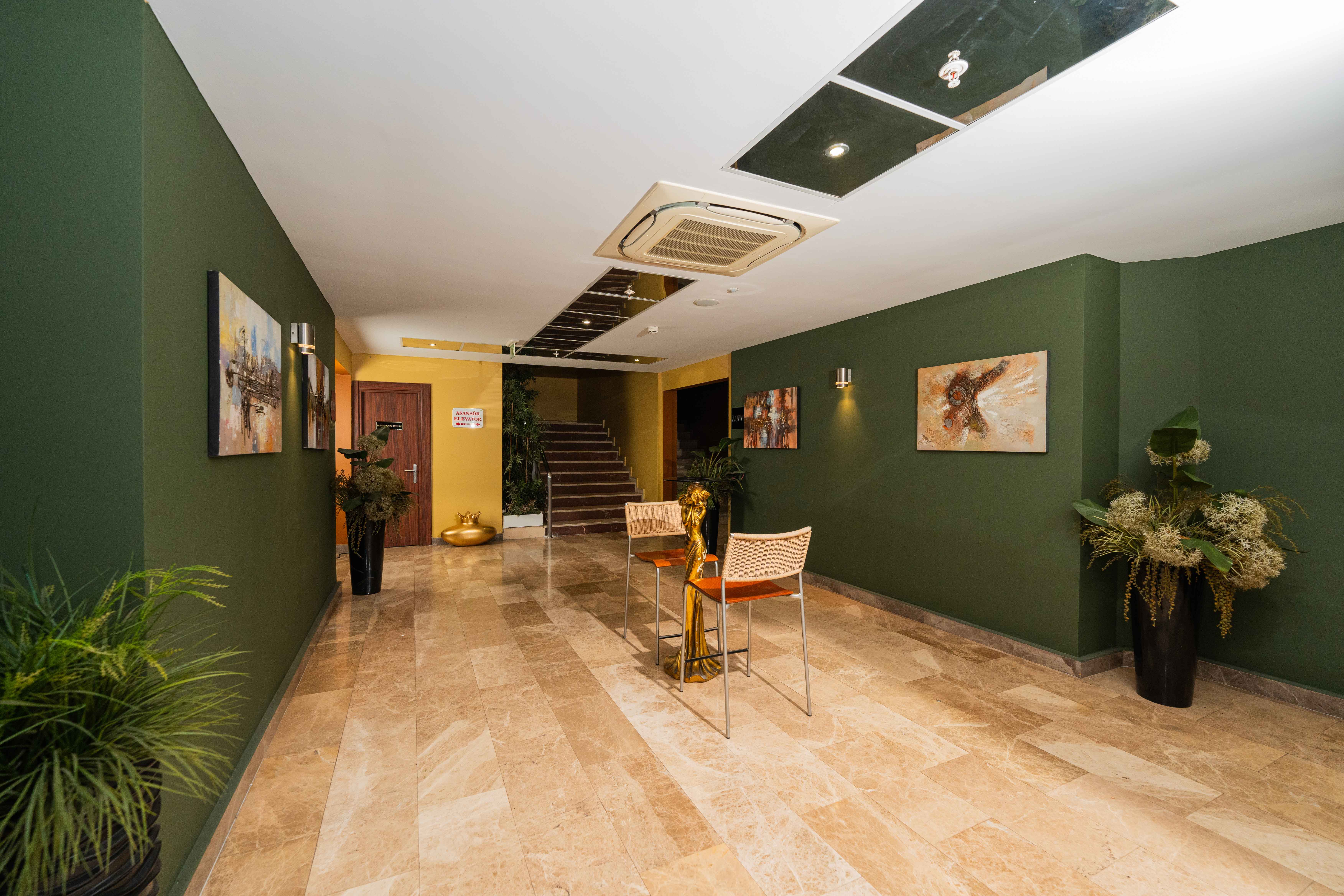 Boris Hotel