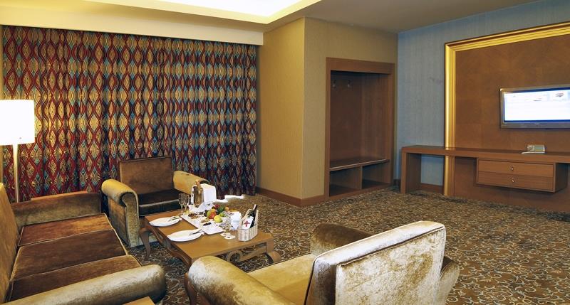 Royal Holiday Palace