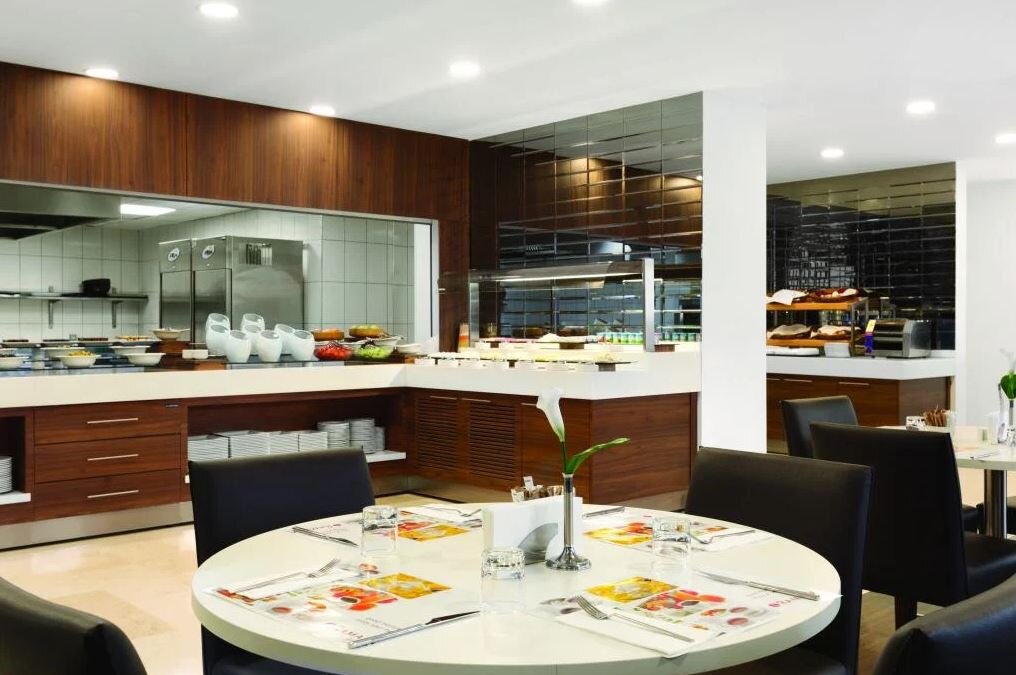 Ramada Encore By Wyndham İstanbul Kartal · 2