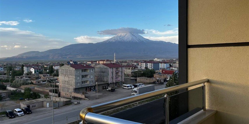 Ağrı Dağı Manzaralı Double Oda