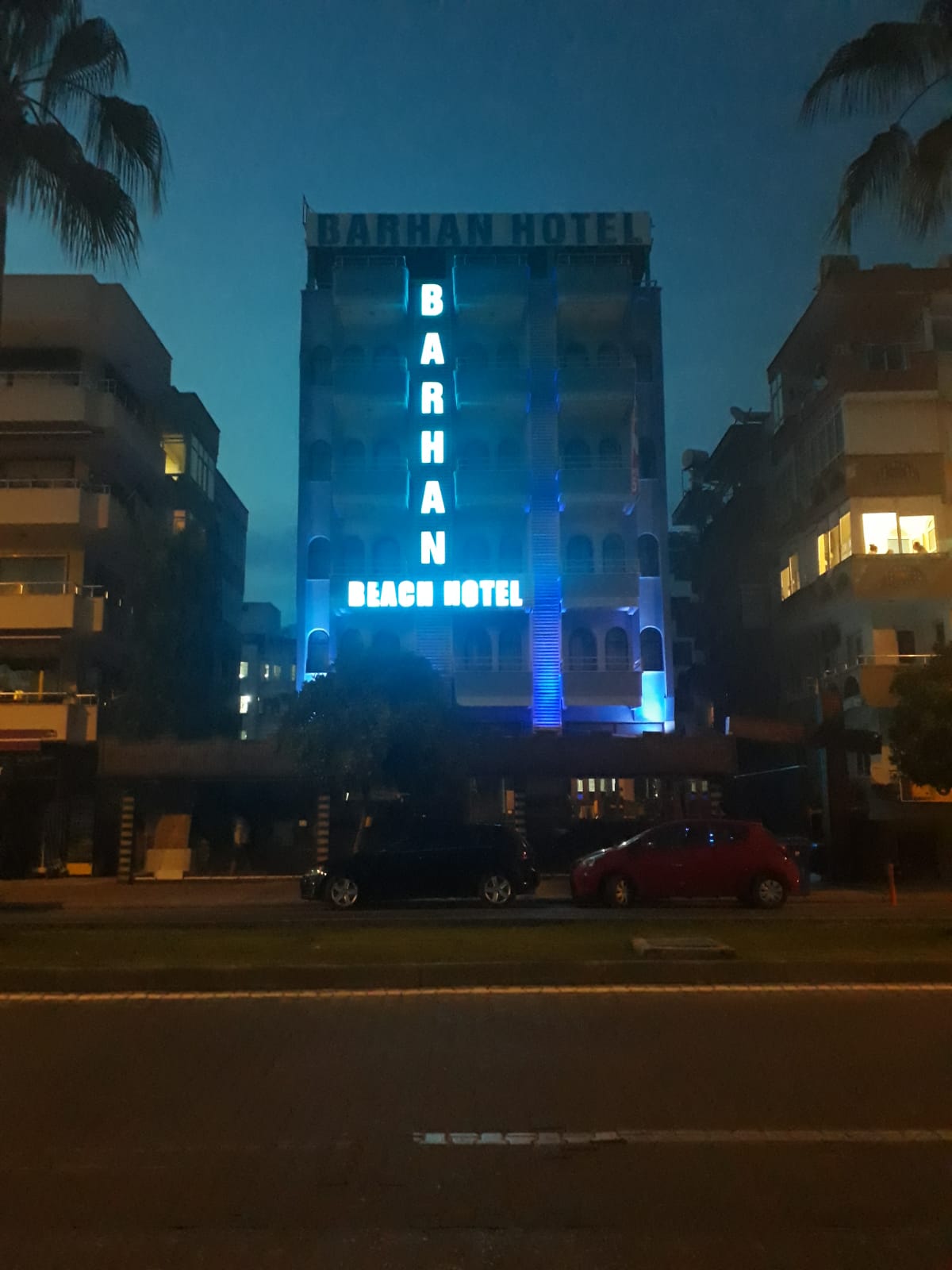 Barhan Hotel