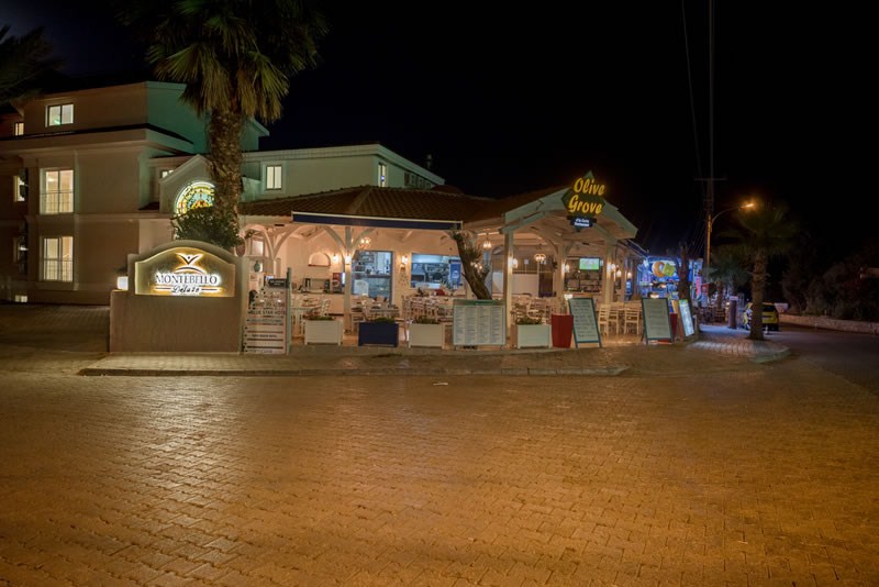 Montebello Deluxe Hotel