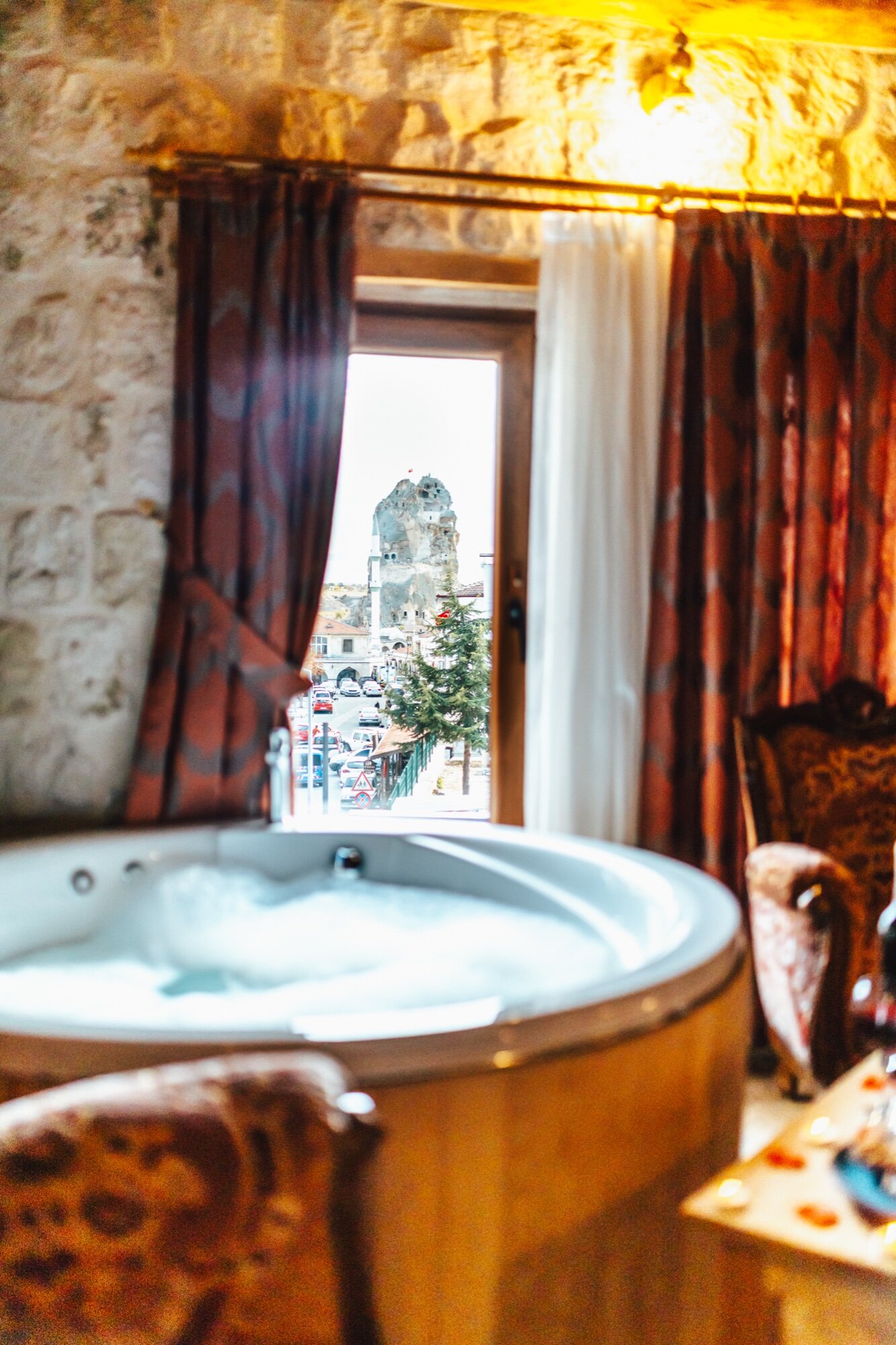 Deluxe Jacuzzi Room City View