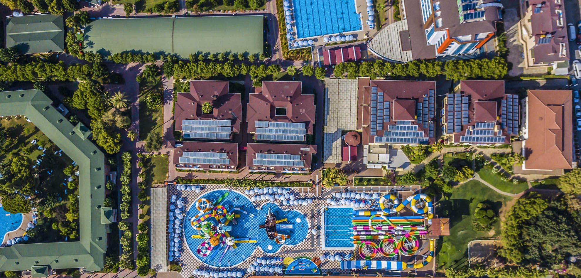 Lonicera World Hotel