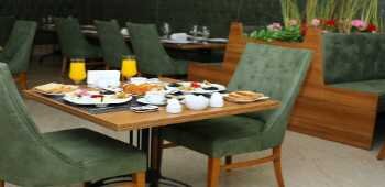 Golden Lounge Hotel · 79