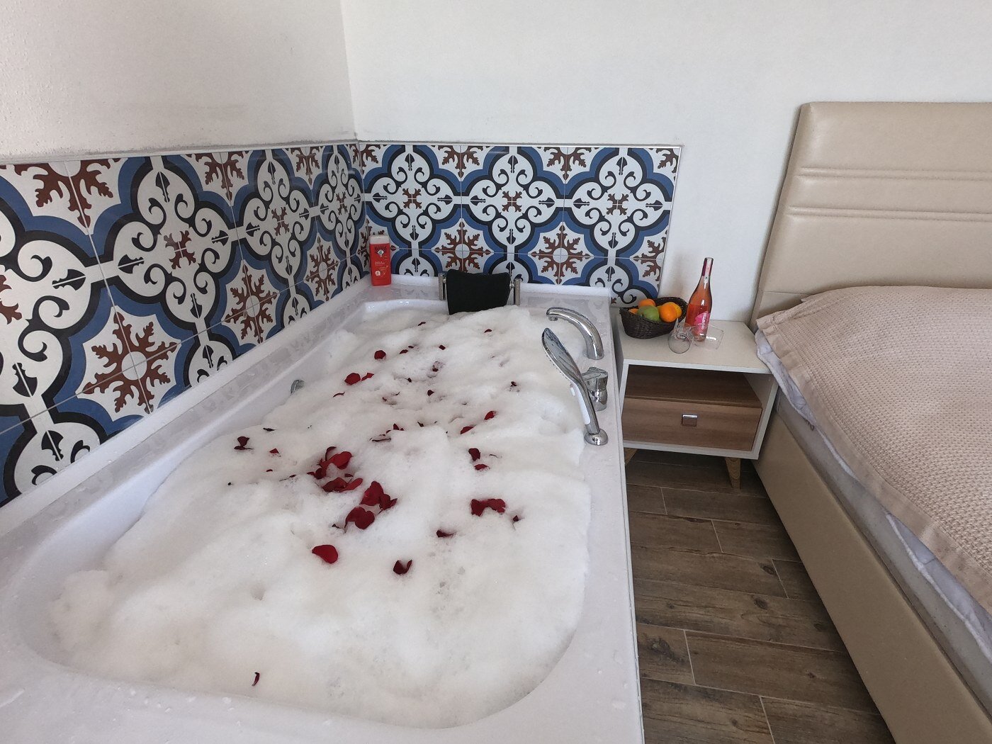 Blue Lagoon Village Rezervasyon