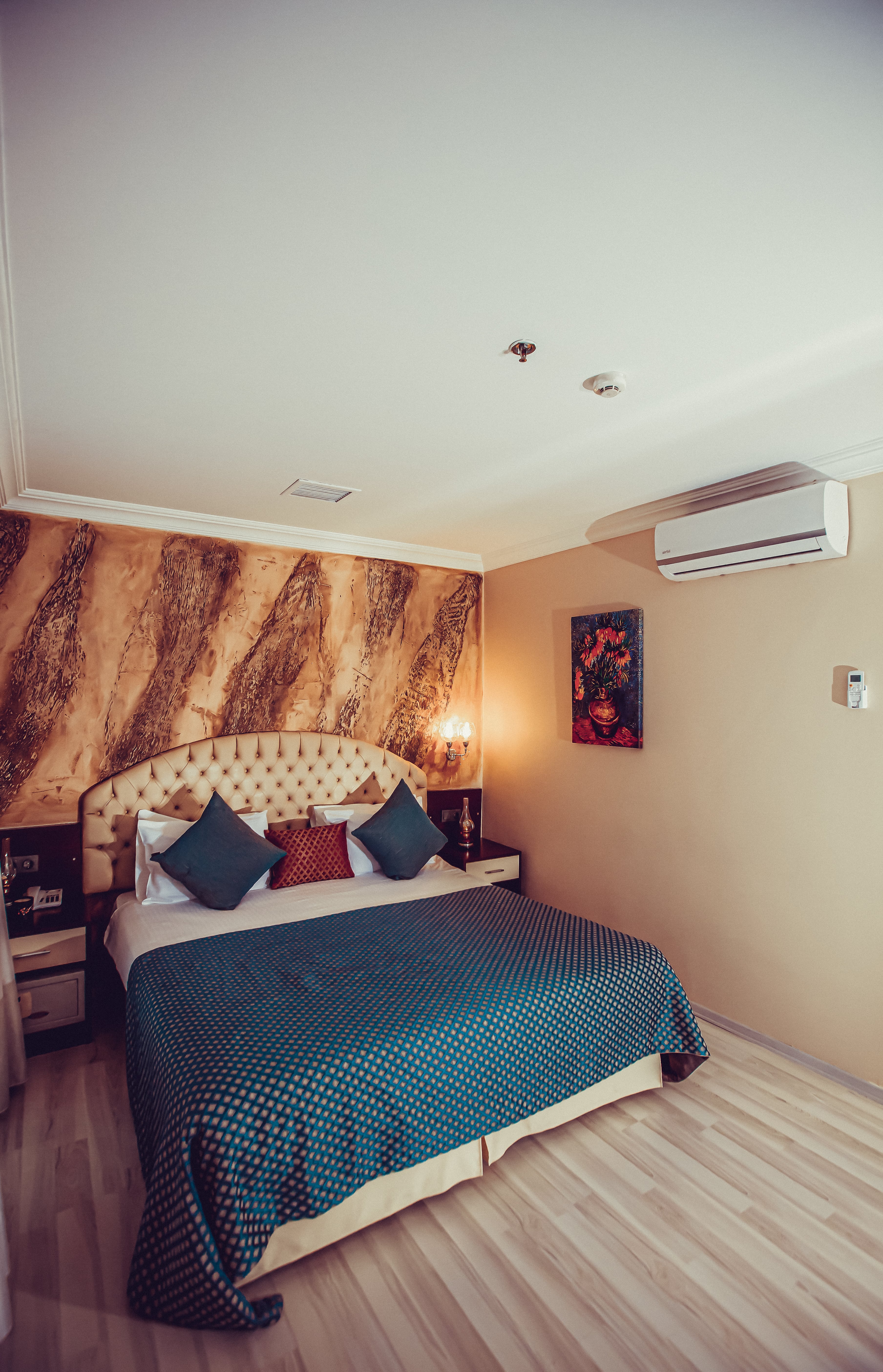 Grand Ani Hotel