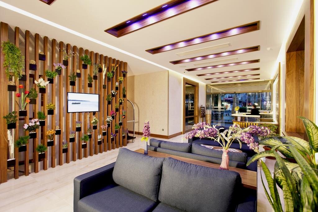 Hotel Artur · 3