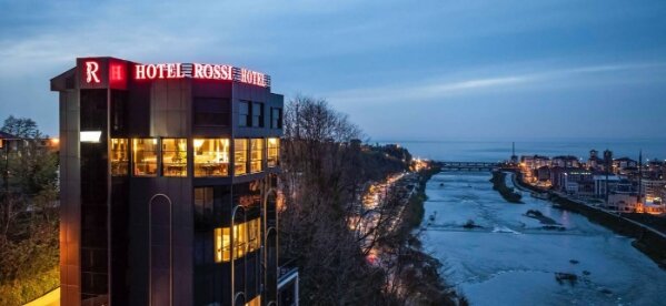 Rossi Luxury Hotel