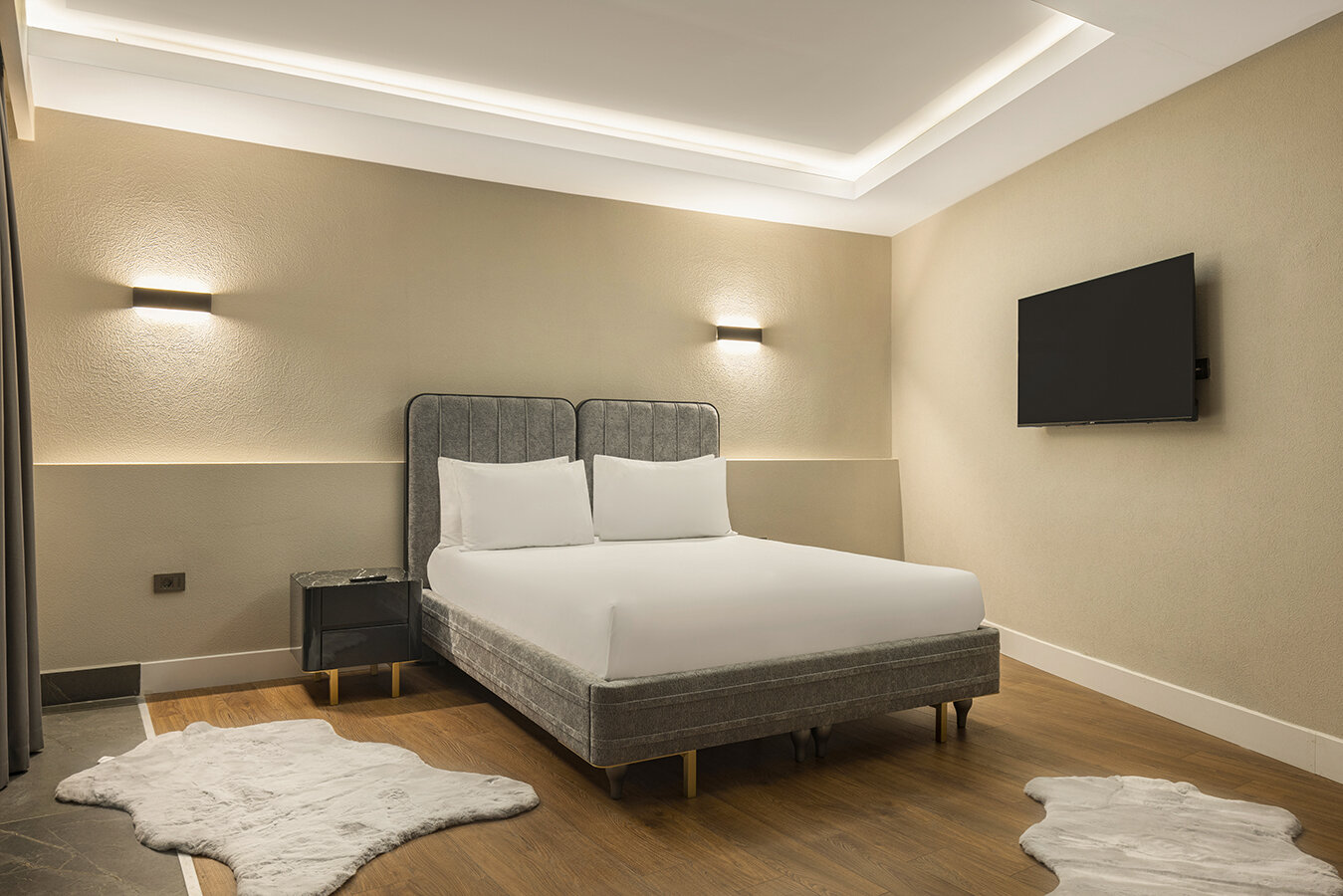 Penthouse Deluxe Duplex Suite