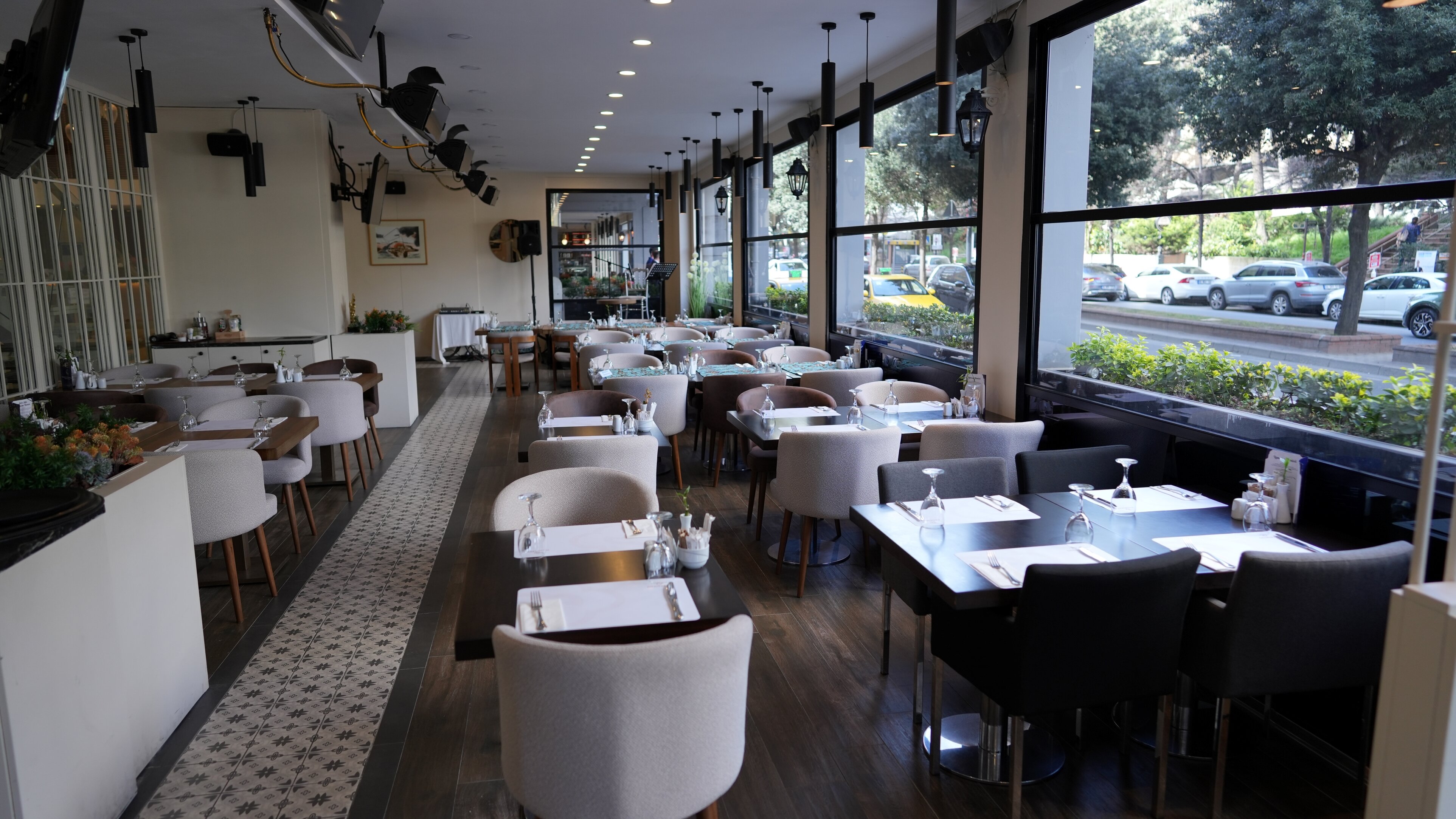 Dedeman İstanbul Hotel Rezervasyon