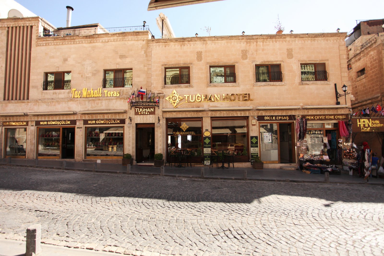 Tuğhan Hotel