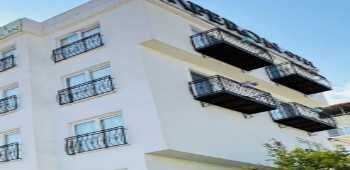 Paperon Hotel · 57