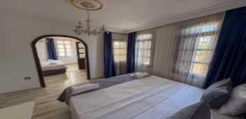 Cunda Palace
