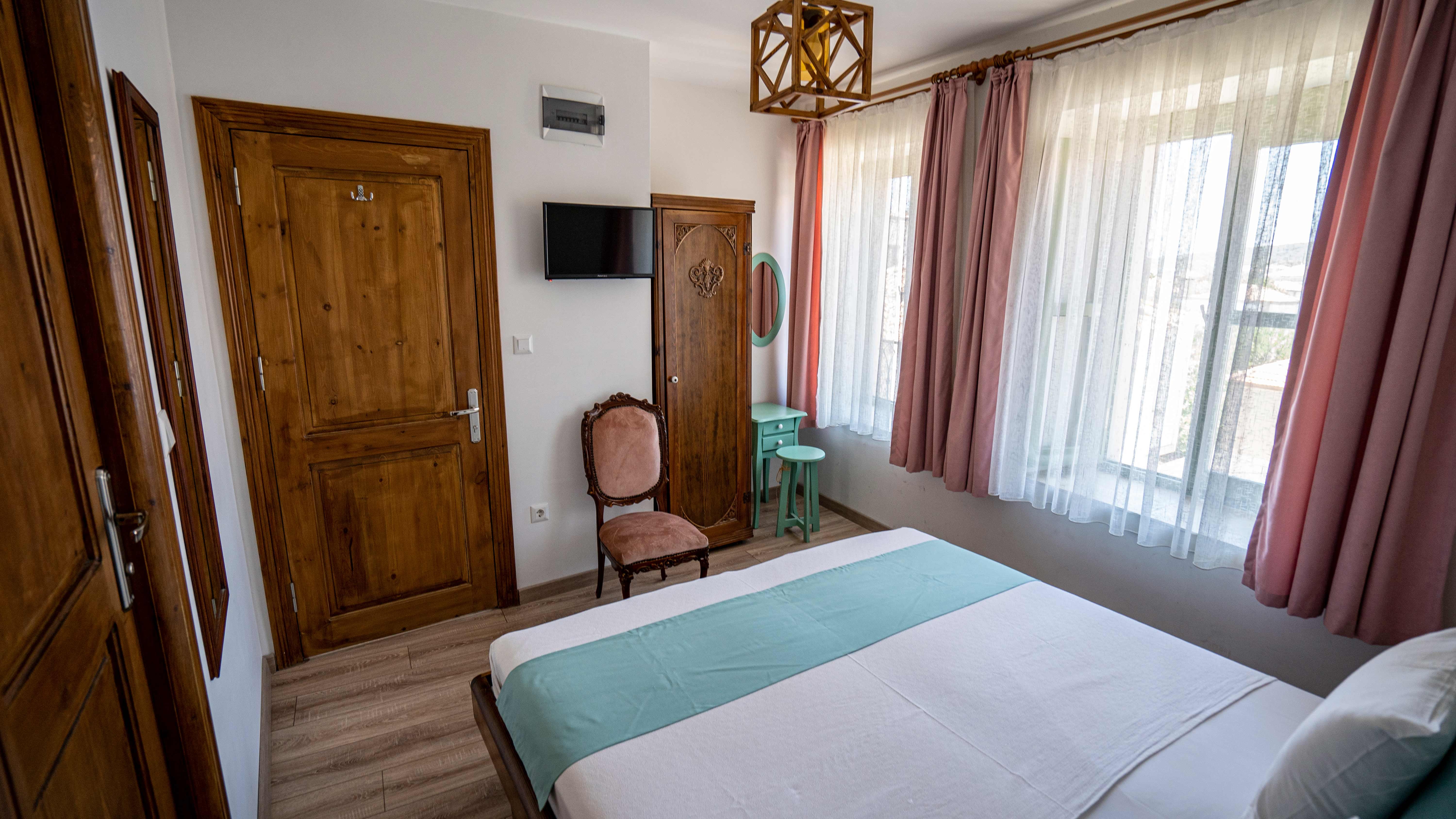 Ayışığı Otel Cunda