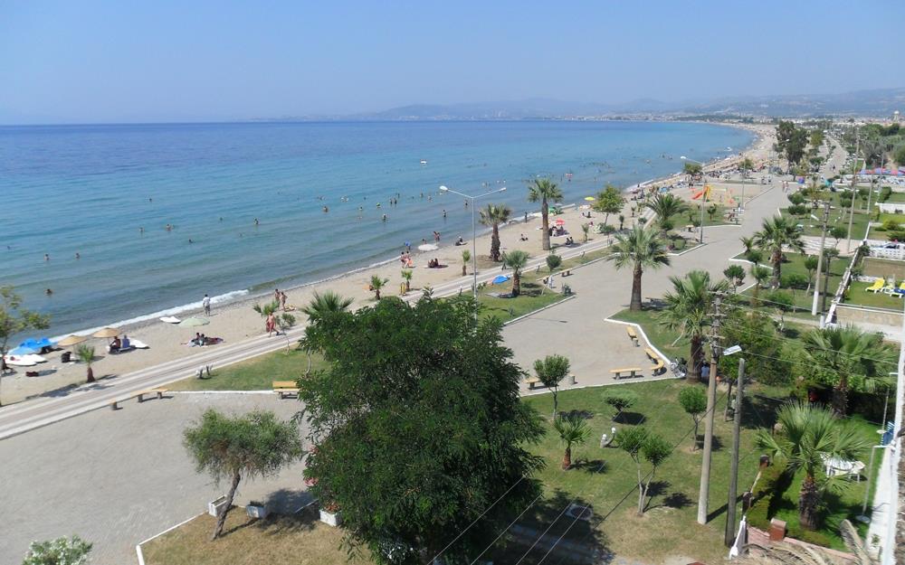 Holiday Hotel