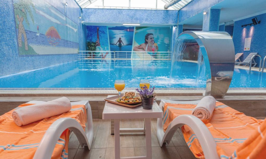 Grand Ani Hotel