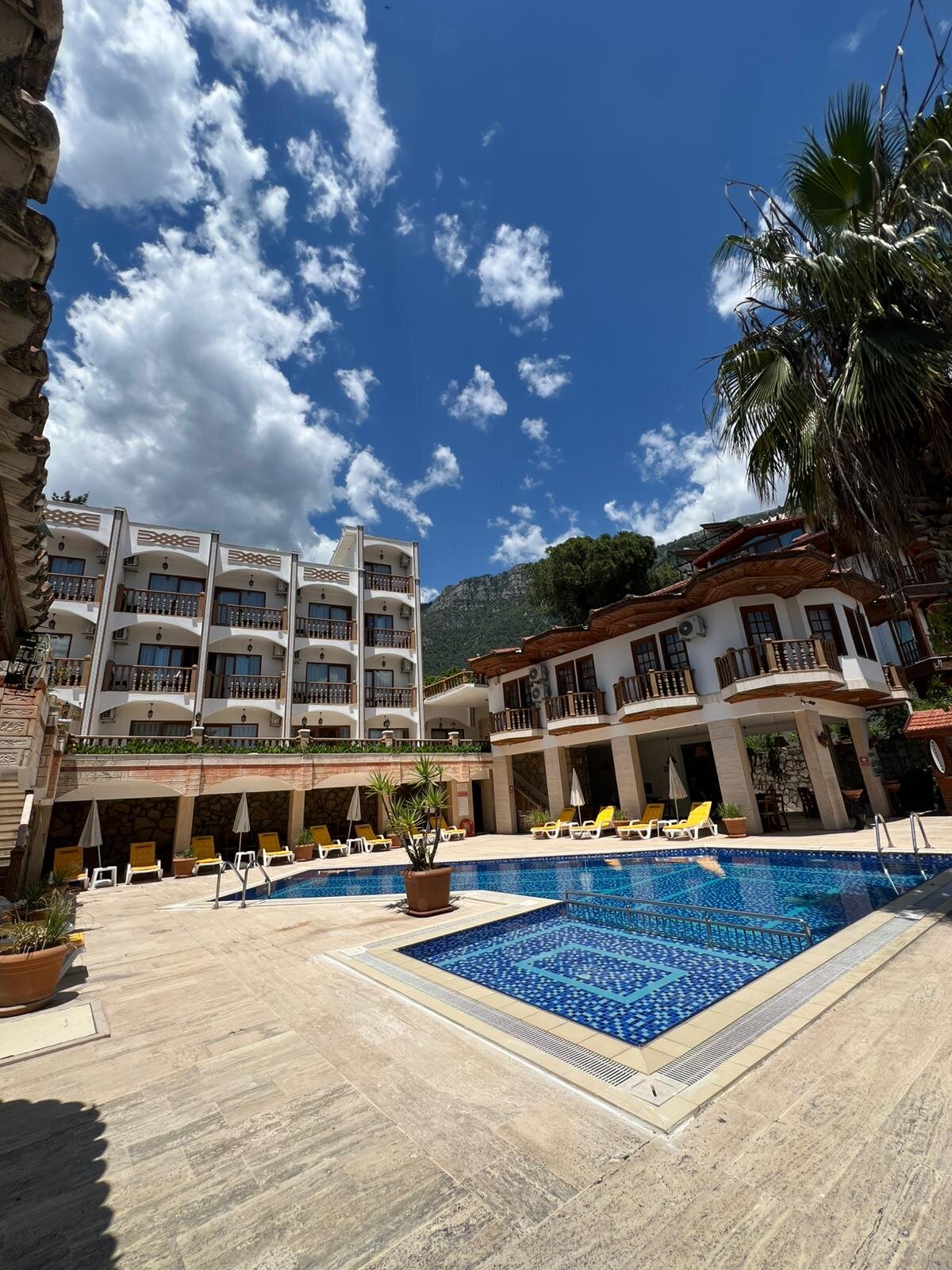 Ateş Otel Akyaka