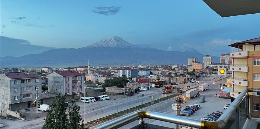 Ağrı Dağı Manzaralı Twin Oda