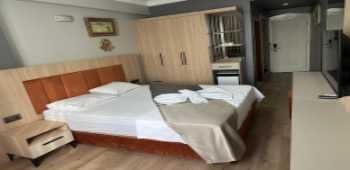 Metros Hotel · 33