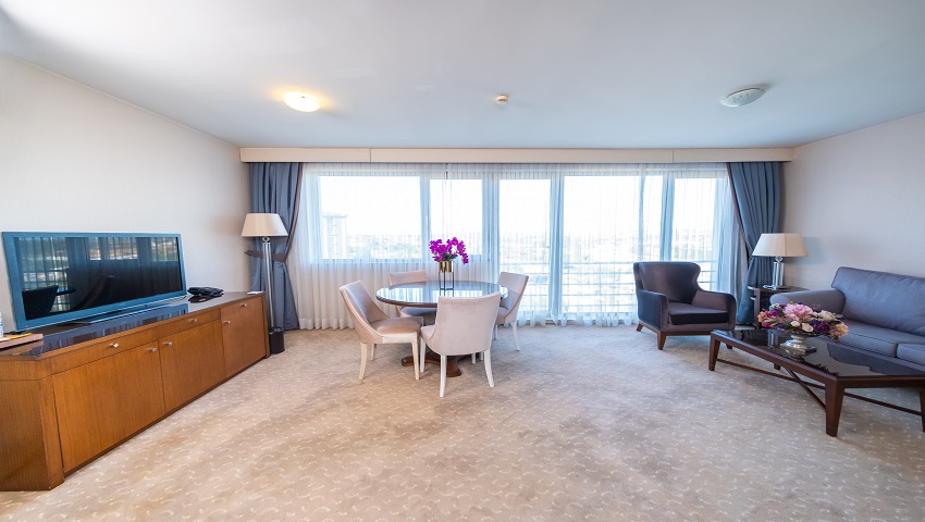 King Suite Room