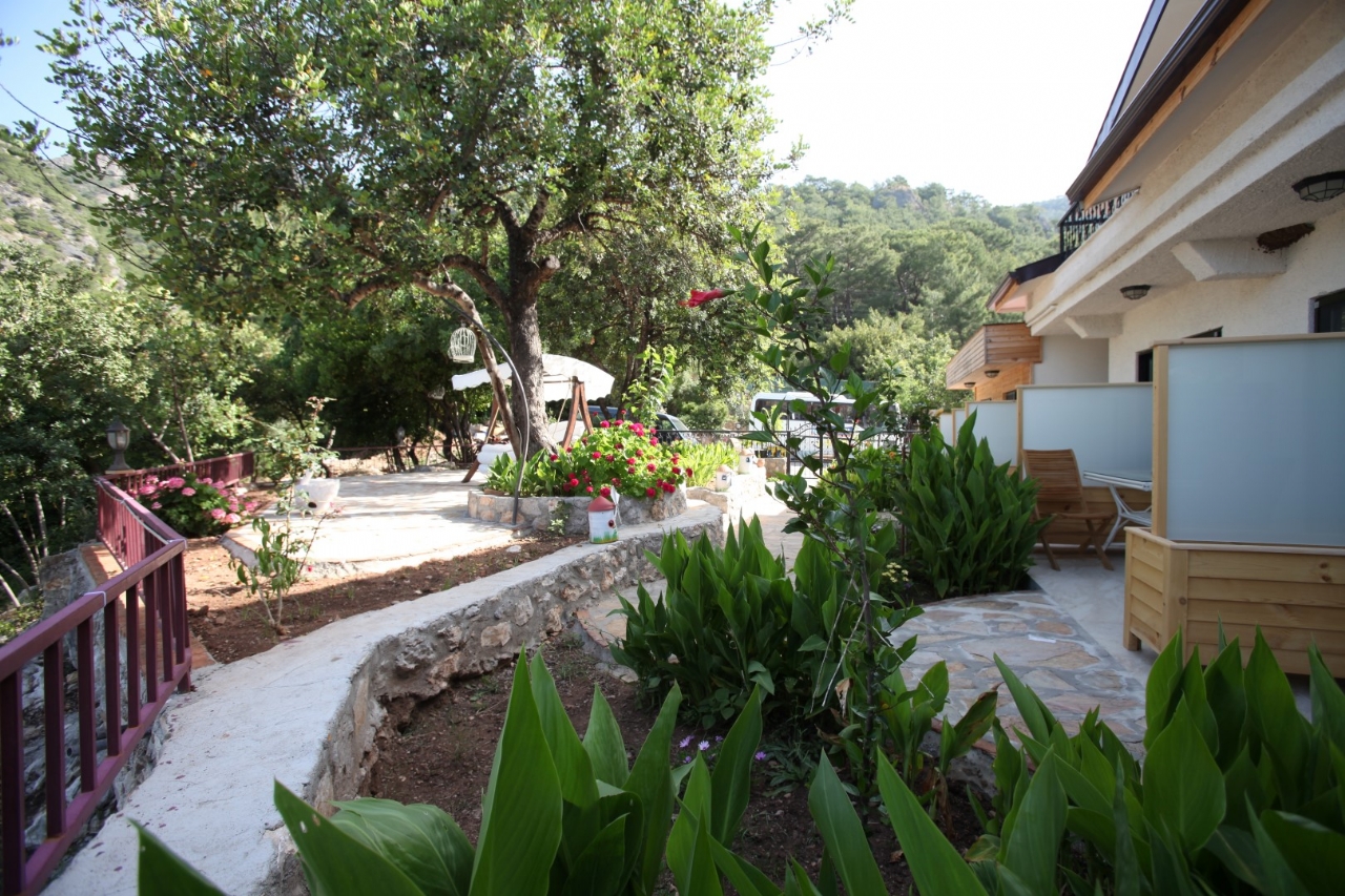 S3 Seahorse Hotel & Beach Club