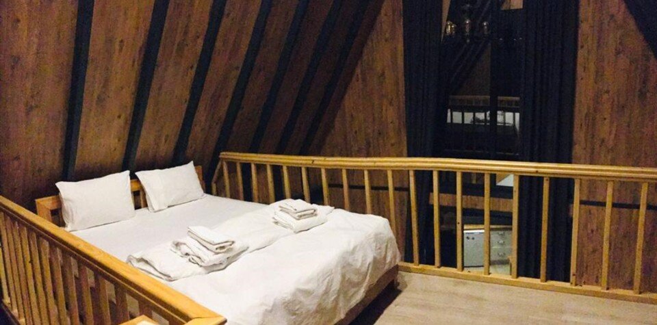 No:4 1+1 Isıtmalı Havuz Jakuzi