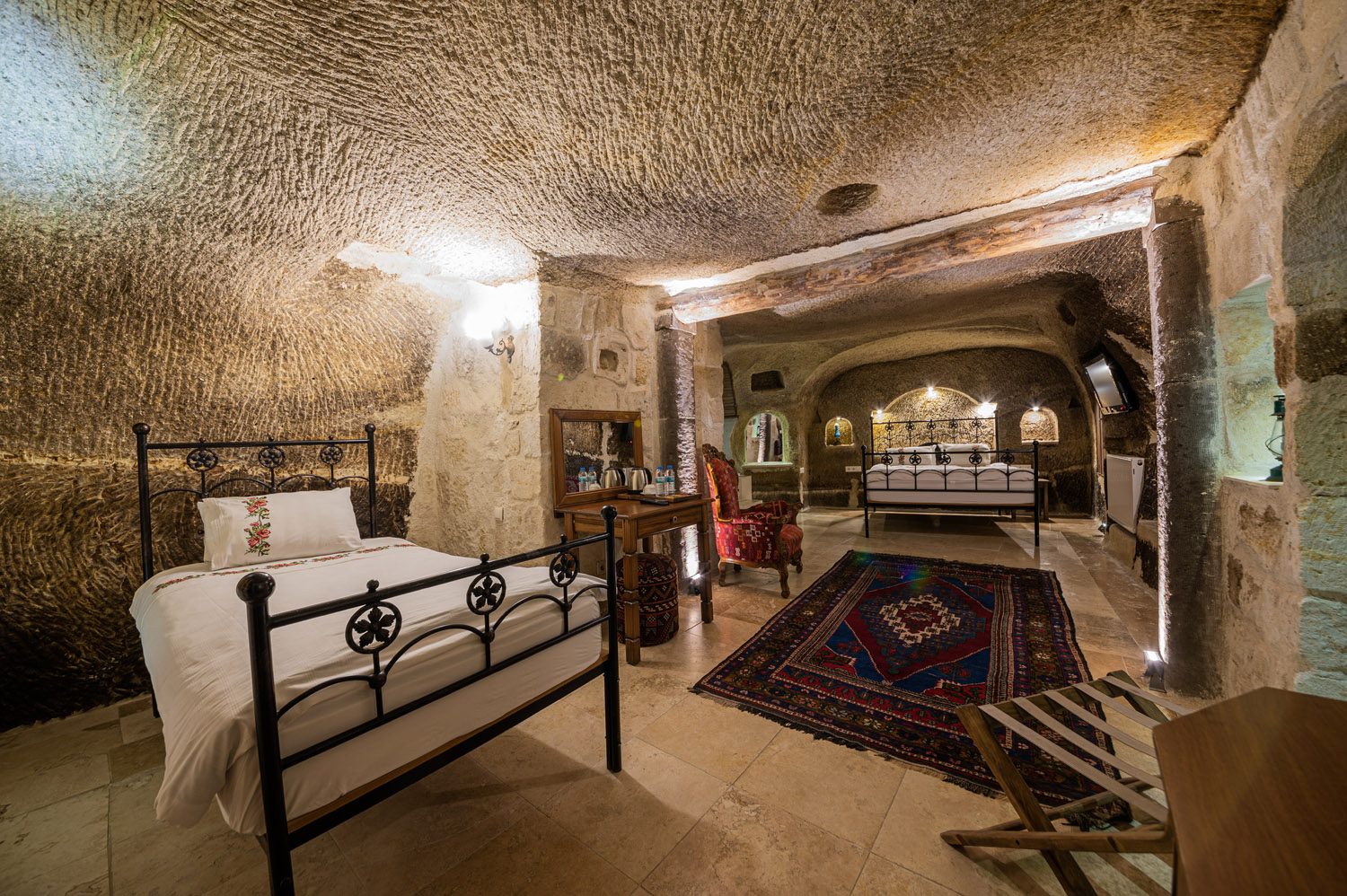 Cave Suite Room