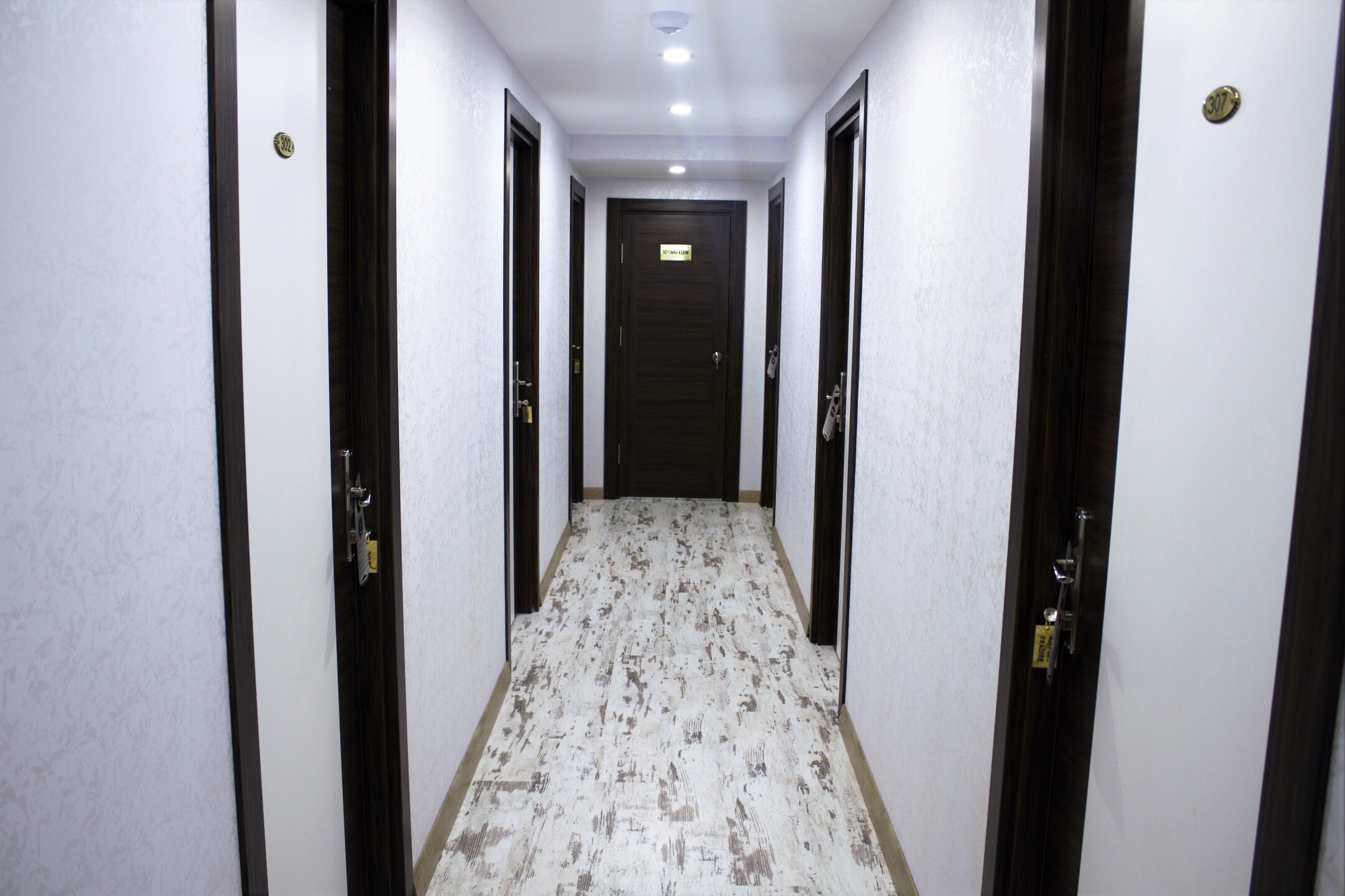 Paradise Airport Hotel