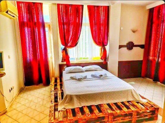 Golden Rock Hotel