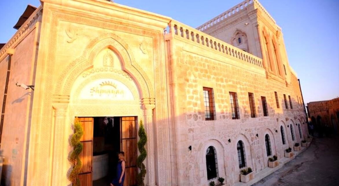Shmayaa Hotel