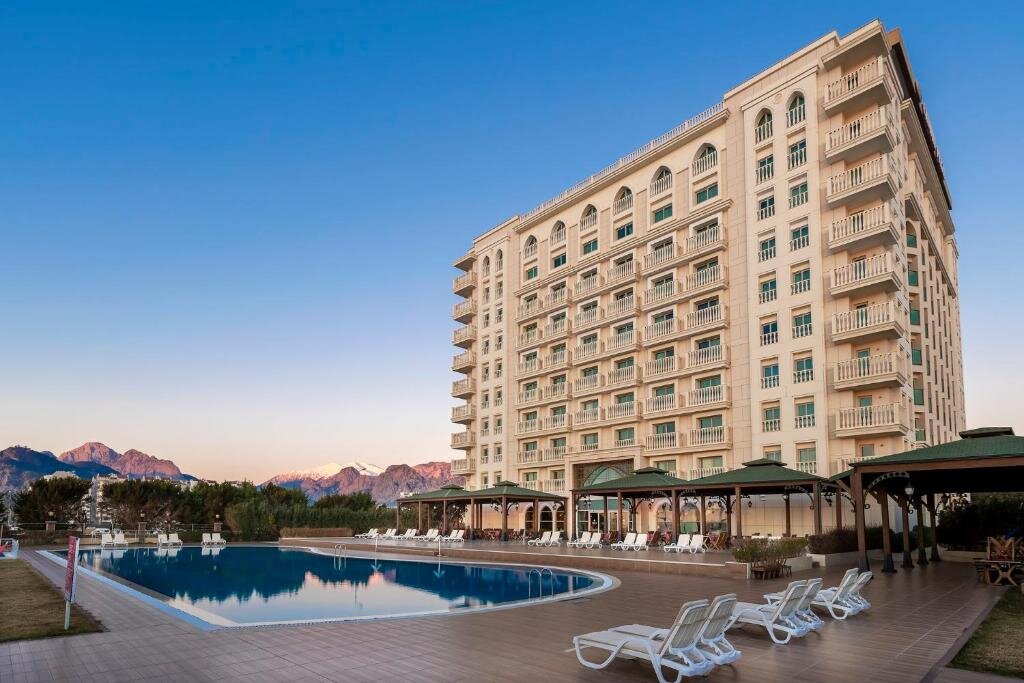 Crowne Plaza Antalya