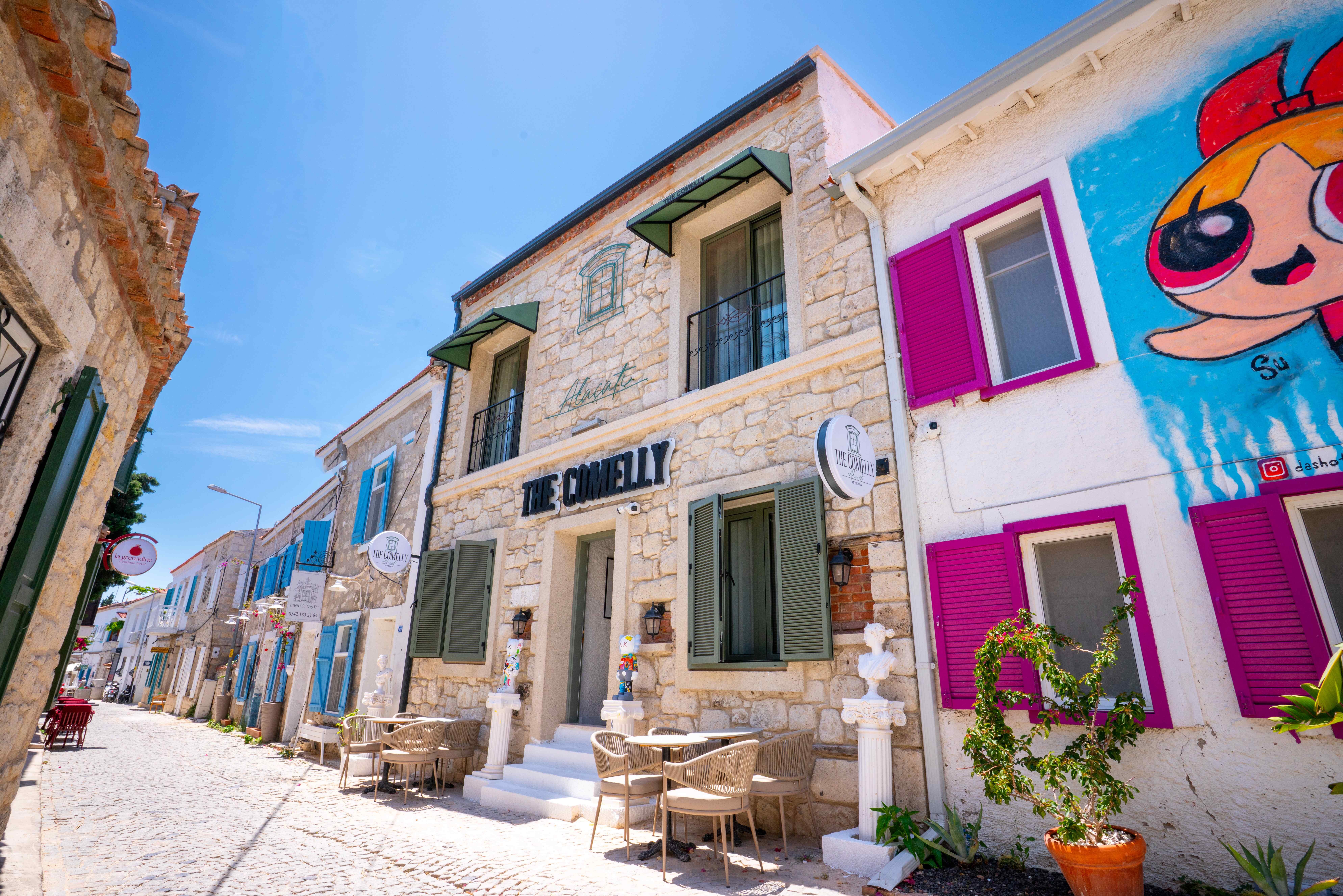 The Comelly Alaçatı