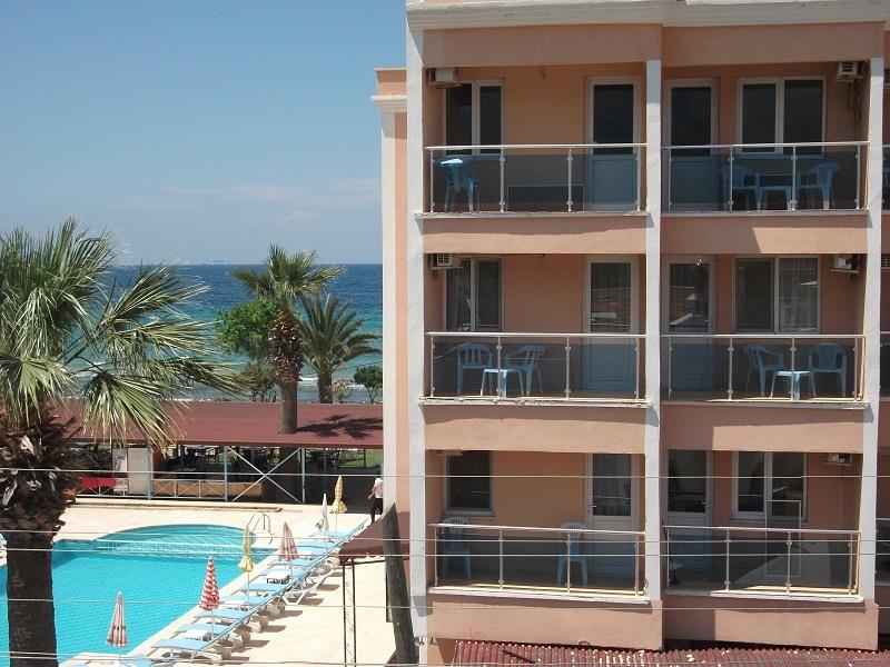 Holiday Hotel