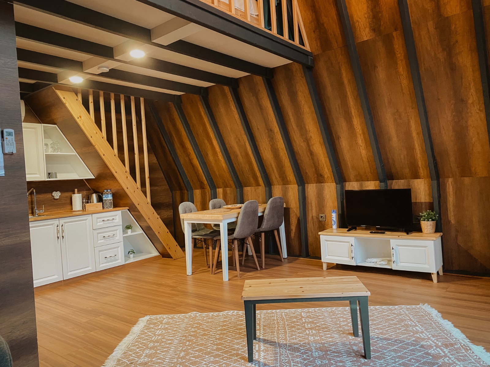Sapanca Kıyı Bungalov