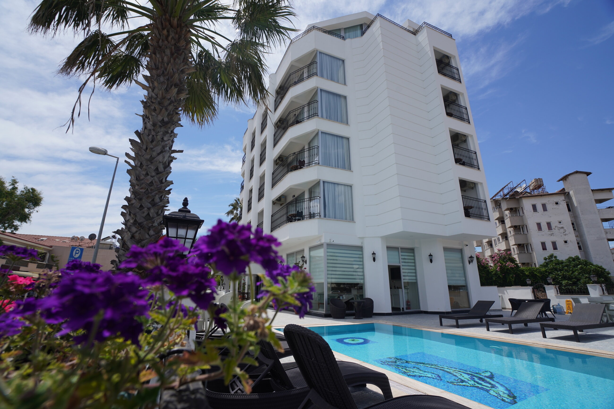 Aurasia Sea Side Hotel