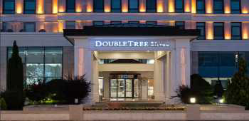 Double Tree by Hilton Van · 76