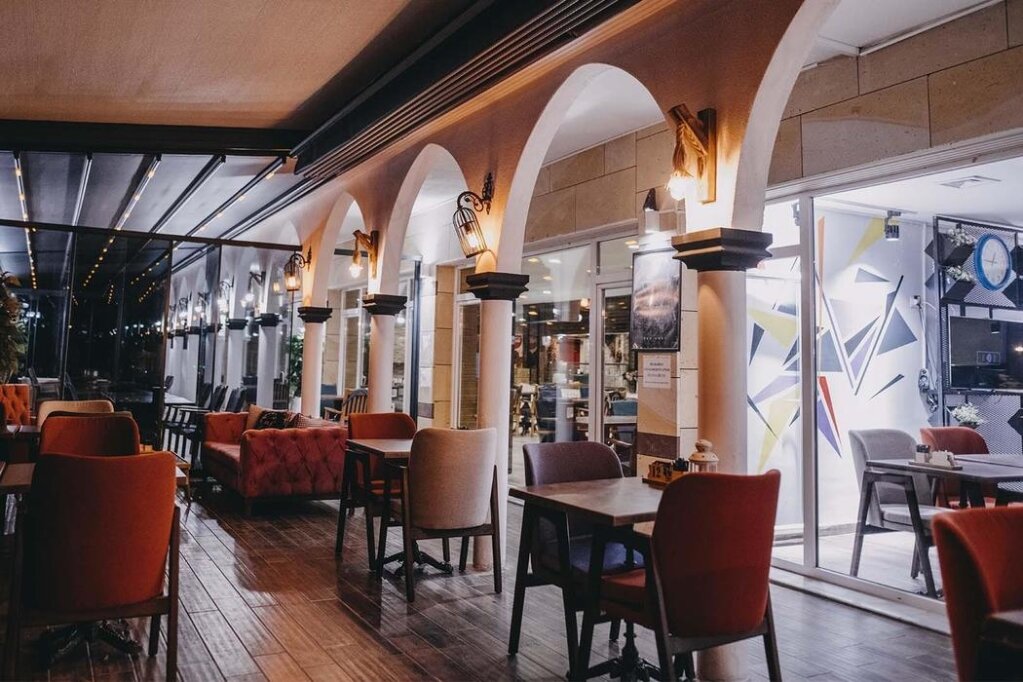 Ege Palace Termal Otel · 6
