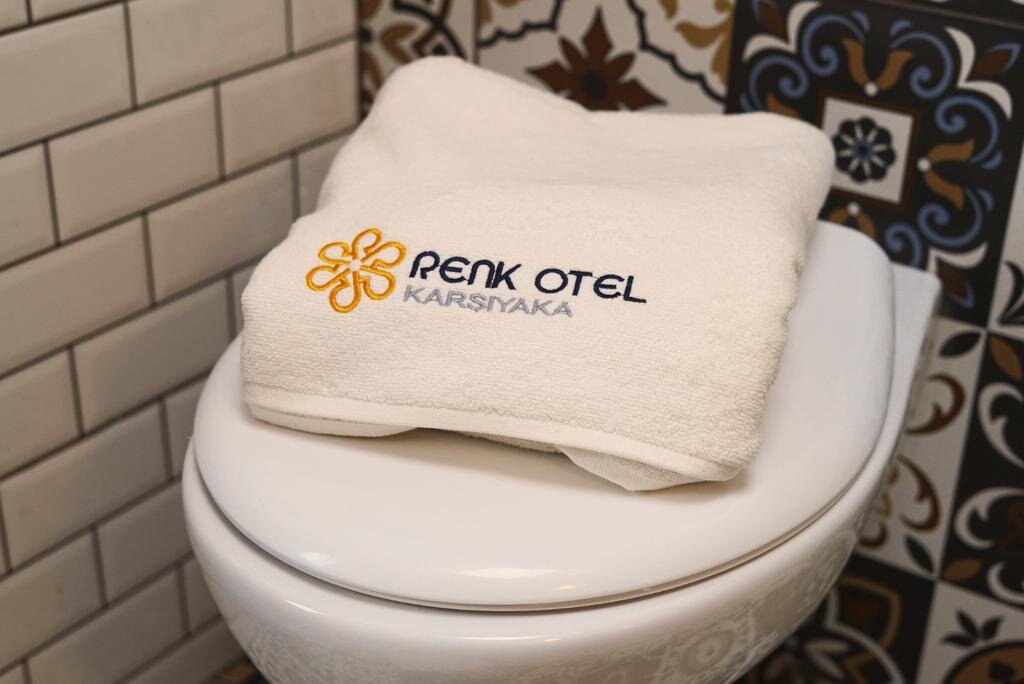 Renk Otel Karşıyaka