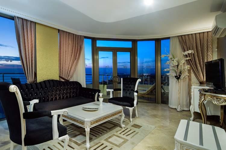 Crystal Sunrise Queen Luxury Resort & Spa