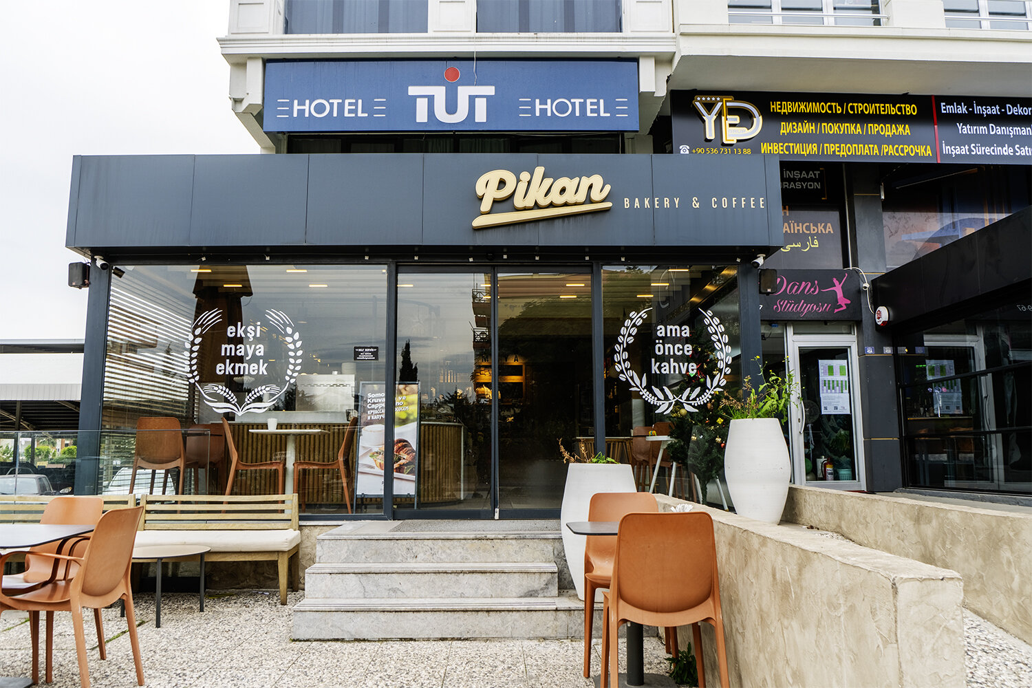 Tut Hotel
