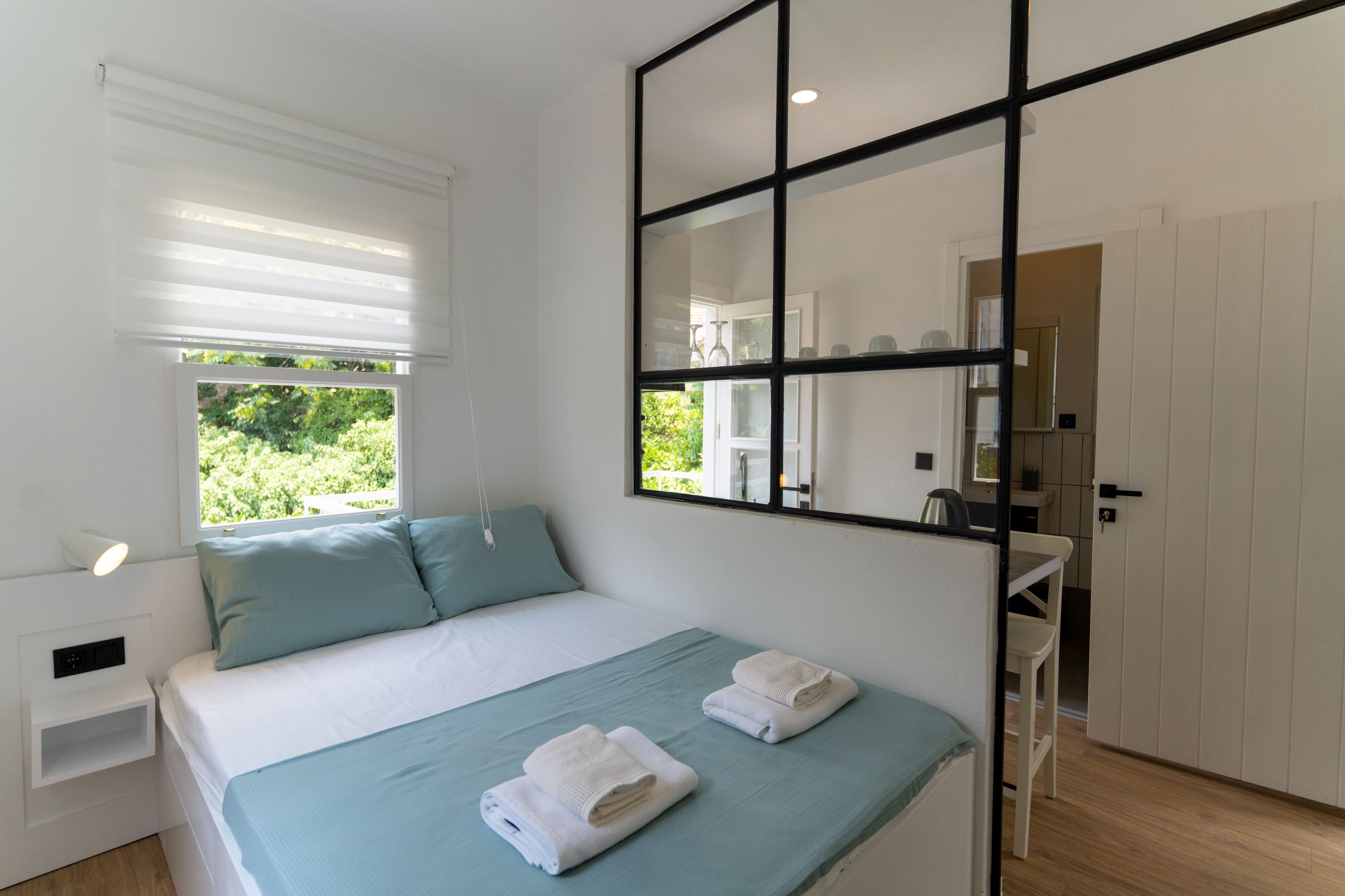 Studio Oda (Balkonlu, Mutfaklı)