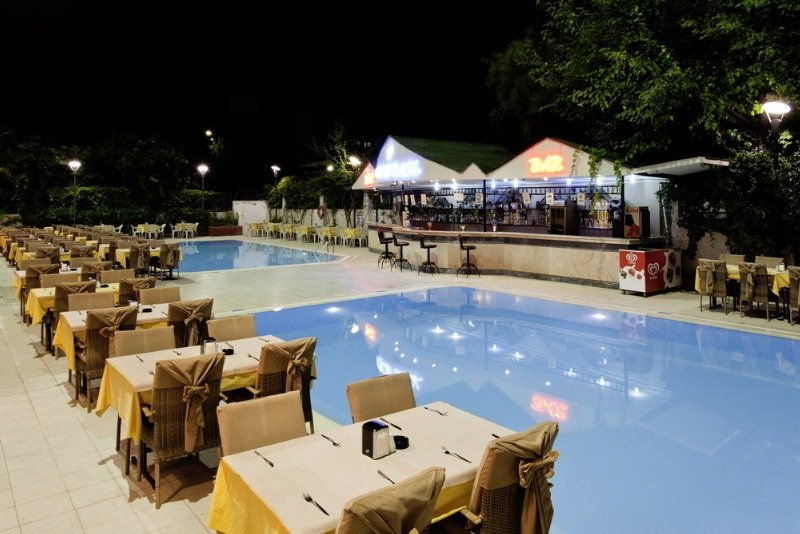 Sealine Suite Hotel